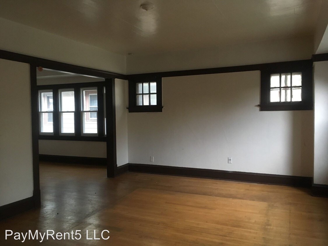 Primary Photo - 2238 N 49th St