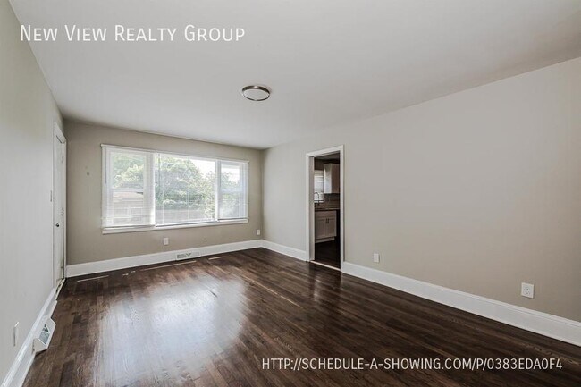 Foto del edificio - 3421 Meredith Ave
