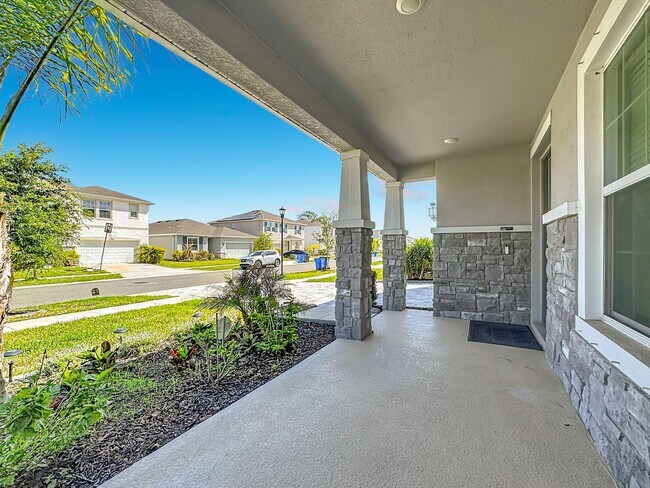 Foto del edificio - 13071 Brookside Moss Dr