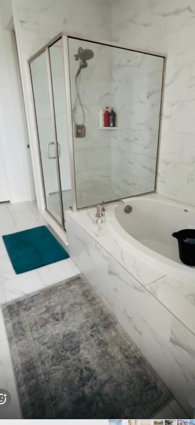 Building Photo - 4105 Sequoia St