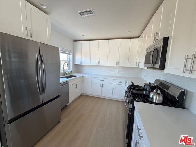 Foto del edificio - 1546 S Ogden Dr