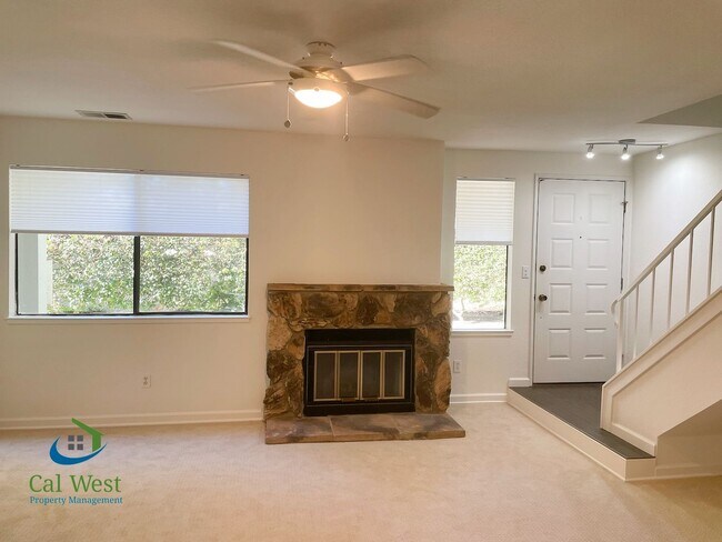 Foto del edificio - $2995 - 2 BD/2.5 BA Updated and Remodeled ...