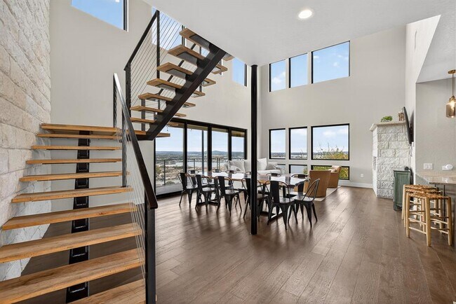 Building Photo - 209 Dalton Cir