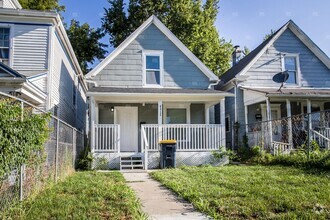 Building Photo - 4312 E 10th St