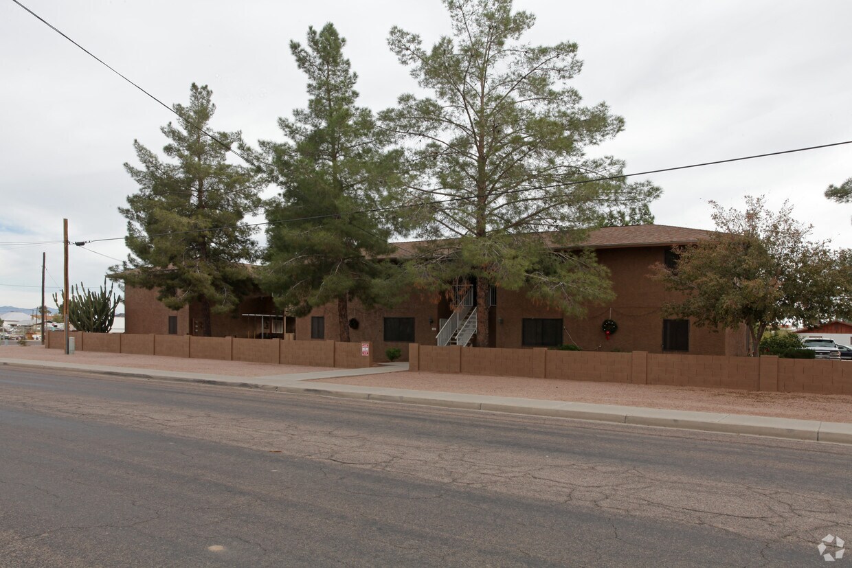 Building Photo - 21 S Willow St