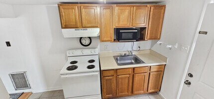 Building Photo - 1001 N Black Horse Pike