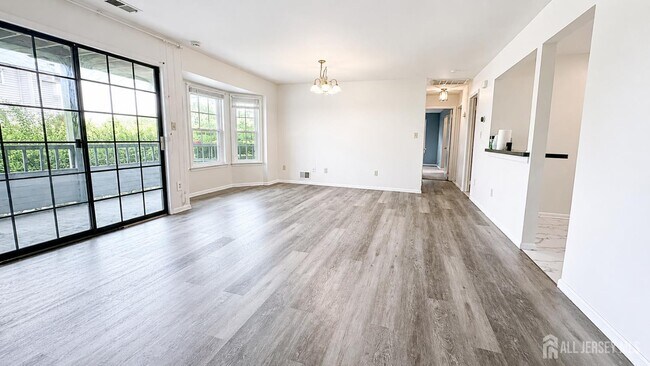 Foto del edificio - 903 Woodhaven Dr