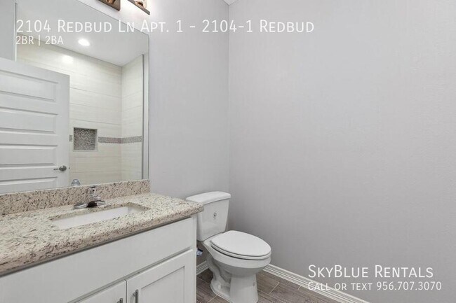Foto del edificio - 2104 Redbud Ln