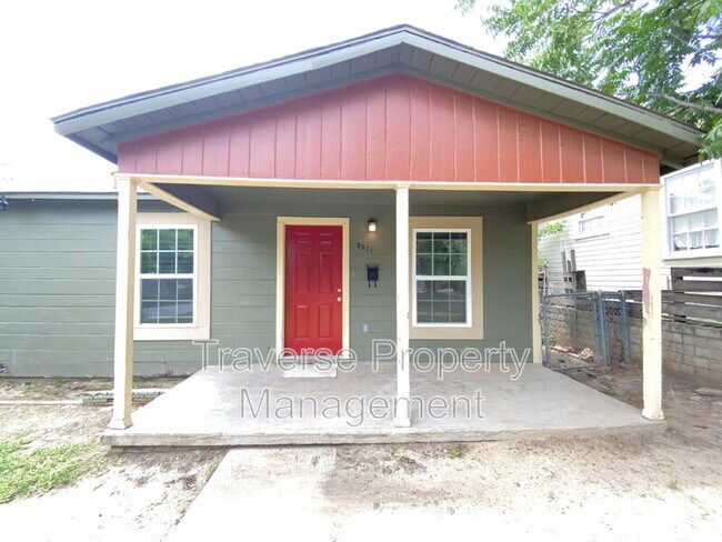 Building Photo - 5321 Locke Ave