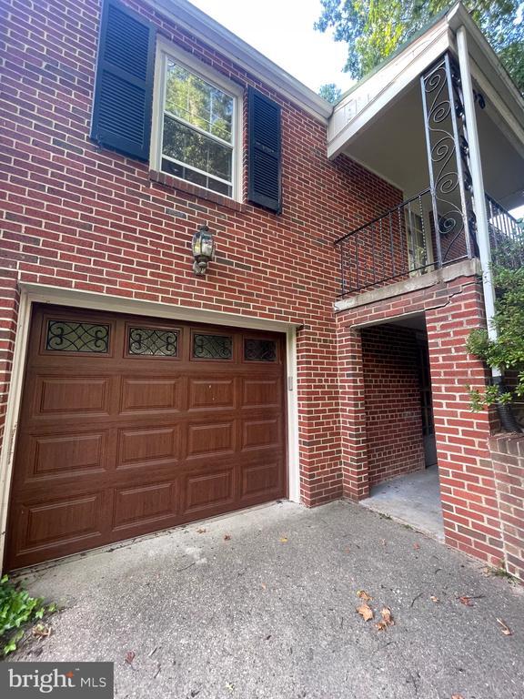 Foto principal - 5528 Warwick Pl