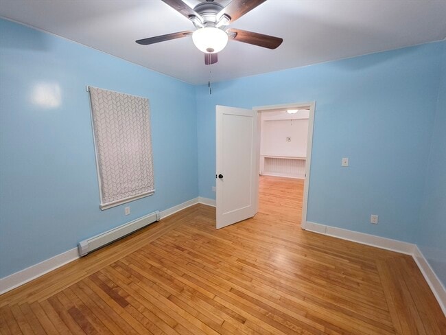 Building Photo - 32 Bellevue St