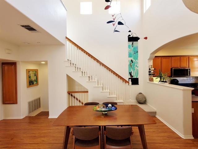 Building Photo - 6484 Corte La Luz