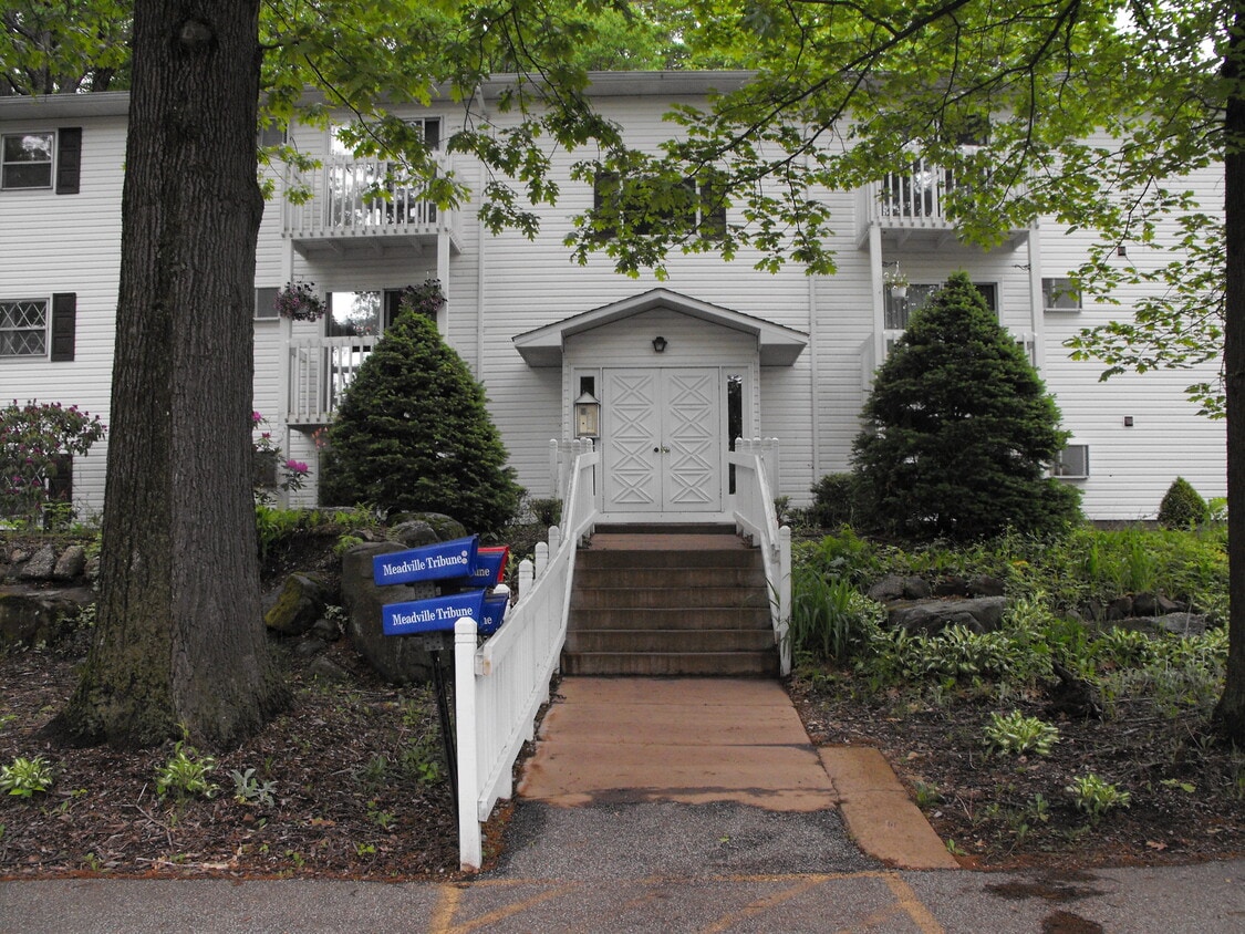 12878 Raymond Dr, Meadville, PA 16335 Apartments Meadville, PA