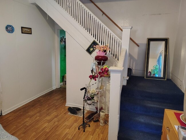 Photo - 353 W 26th St House