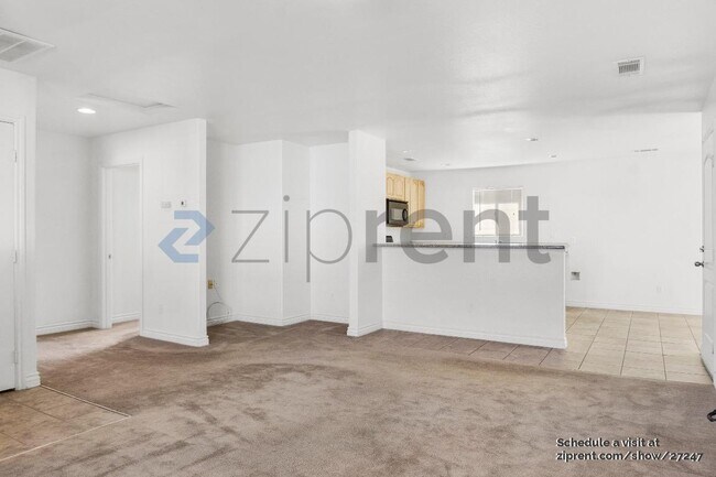 Foto del edificio - 16201 Viho Rd