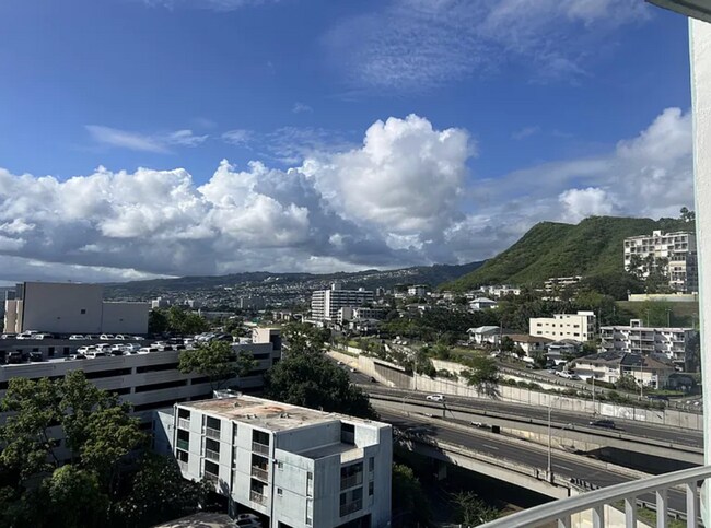 Foto del edificio - 710 Lunalilo St