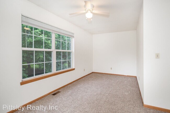 Building Photo - 2 br, 2 bath Apartment - 815 Fotis Drive