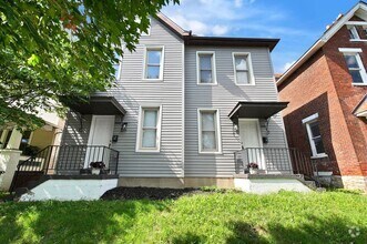 Building Photo - 358-360-360 E Markison Ave