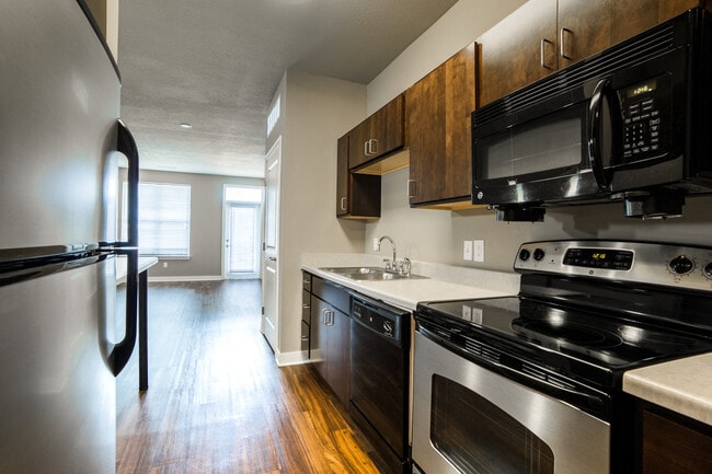 Building Photo - The Cole