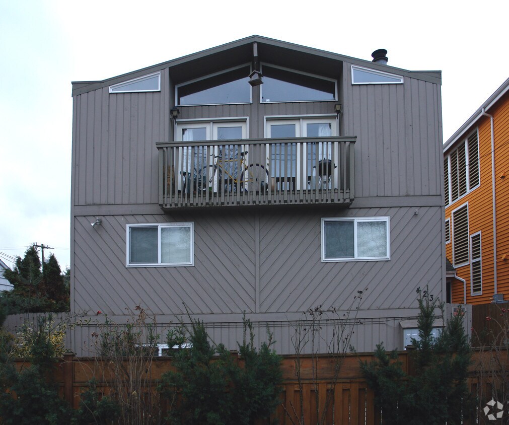 Building Photo - 423 NE Ravenna Blvd