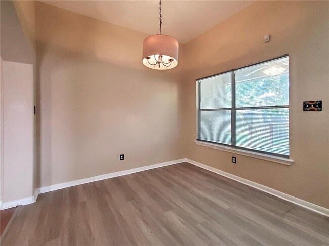 Foto del edificio - 491 Goldenrod St
