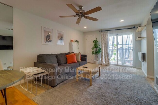Foto del edificio - 5252 Orange Ave