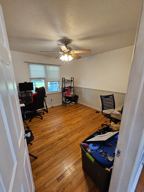 Foto del edificio - 3617 N Shadywood Dr