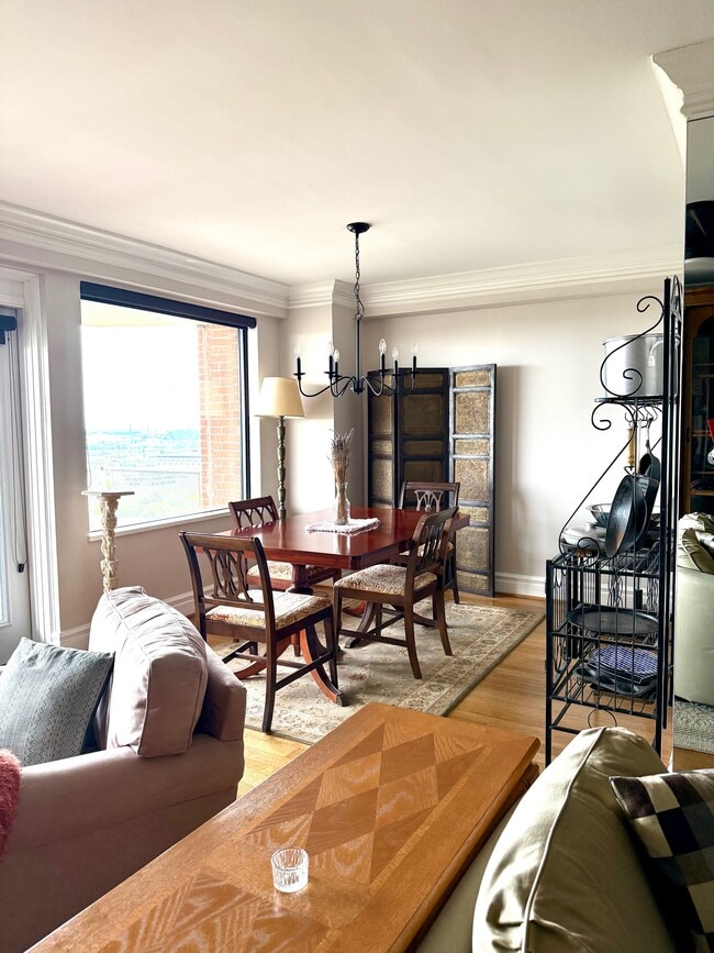 Dining area, continuous with kitchen and living area - 4466 W Pine Blvd