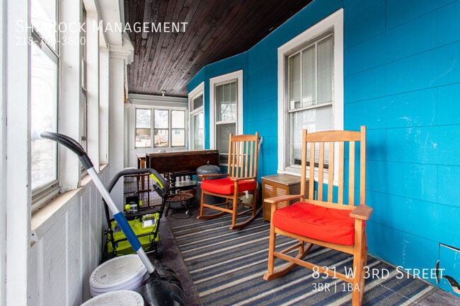 Building Photo - 831 W 3rd St