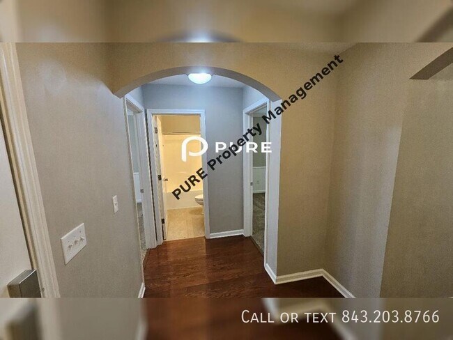 Foto del edificio - 126 Mayfield Dr