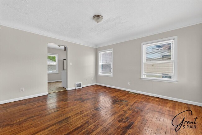 Foto del edificio - 7466 W. Parkway