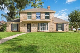 Building Photo - 5702 Old Lodge Dr