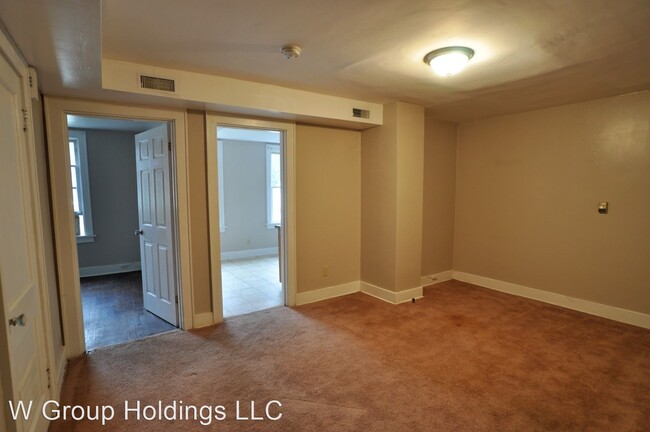 Building Photo - 1 br, 1 bath House - 629 Evergreen Avenue #2
