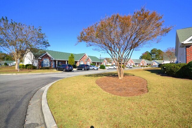 Building Photo - 1486 Honeybee Ln