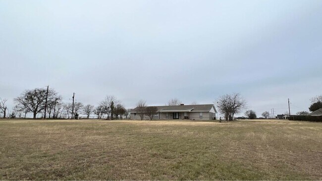 Building Photo - For Rent in Lorena ISA; 3 bed, 2 bath, 2 c...