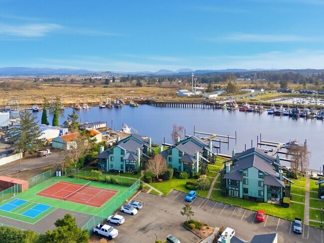 Foto del edificio - 336 NE Skipanon Dr