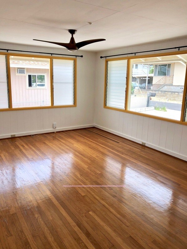Foto del edificio - 413a Dayton Ln