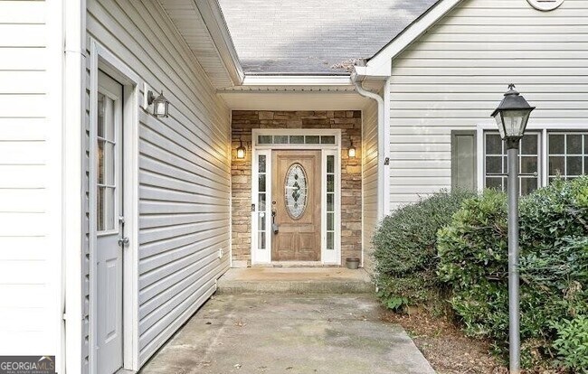 Building Photo - 61 Mulberry Pl
