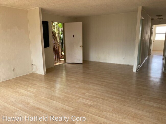 Building Photo - 3 br, 1 bath House - 85-150 C Ala Hema Street