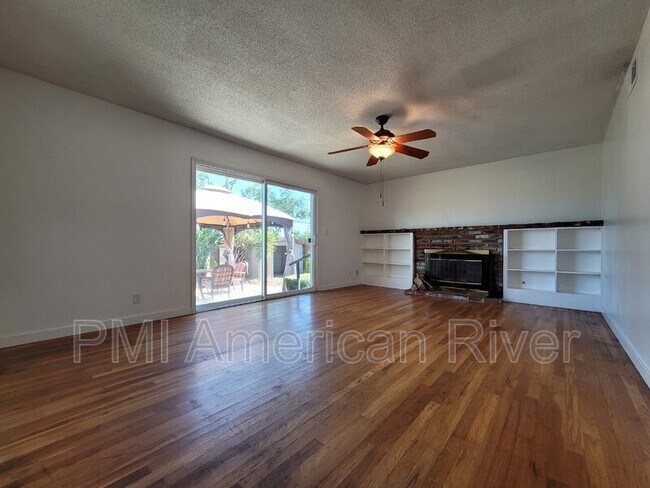 Foto del edificio - 7011 Flamingo Way