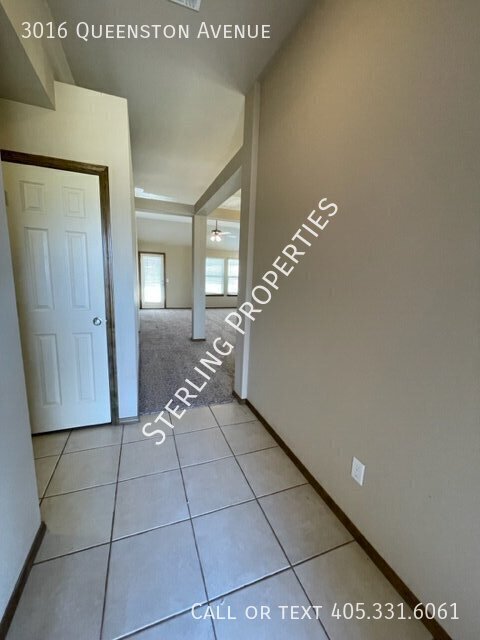 Foto del edificio - 3016 Queenston Ave