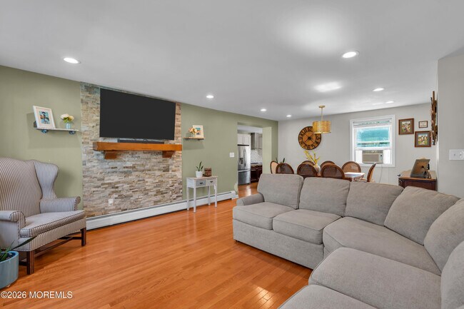 Foto del edificio - 519 Ryeside Ave