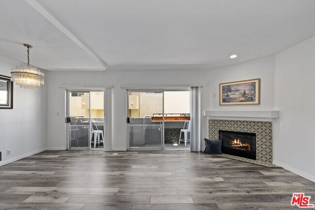 Foto del edificio - 1811 Manning Ave