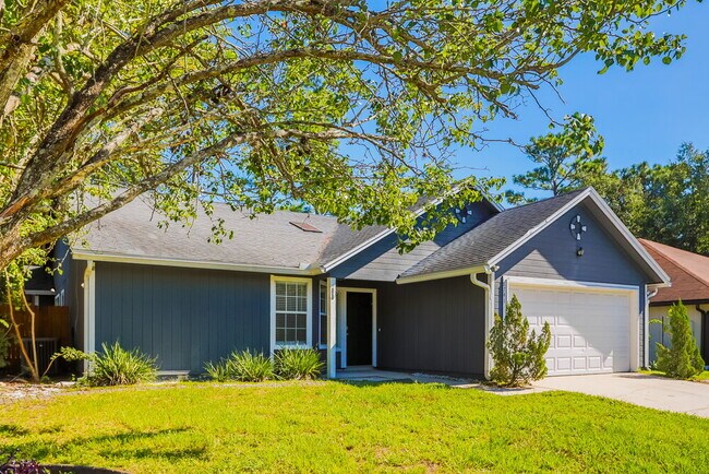 Building Photo - 8741 Bandera Cir N
