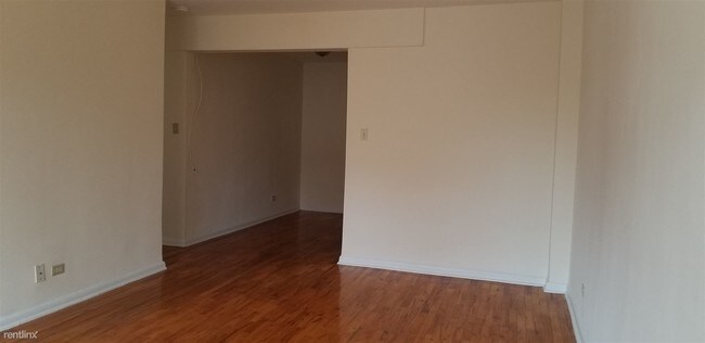 Building Photo - 8309 Brevoort St