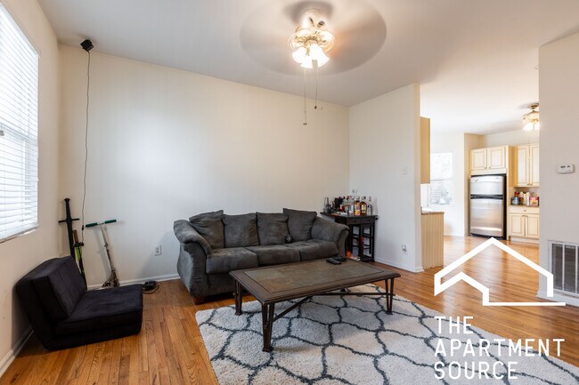 Building Photo - 2517 N Ashland Ave