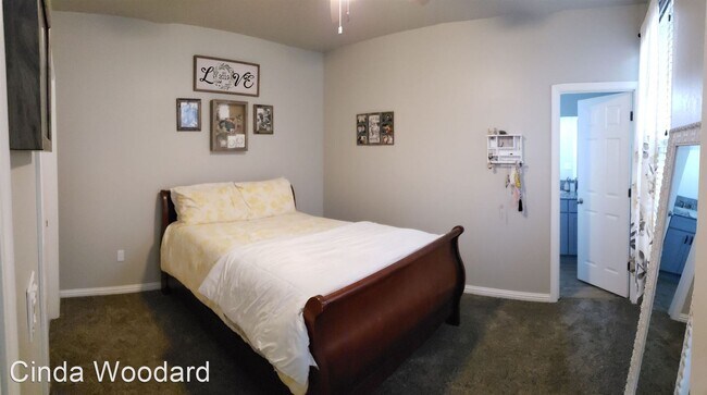 Foto del edificio - 2 br, 2 bath House - 1866 W Roby Ave