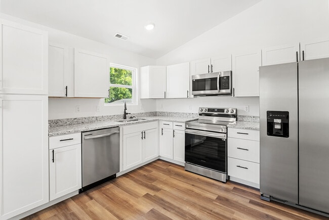 Building Photo - 212 Avenue C