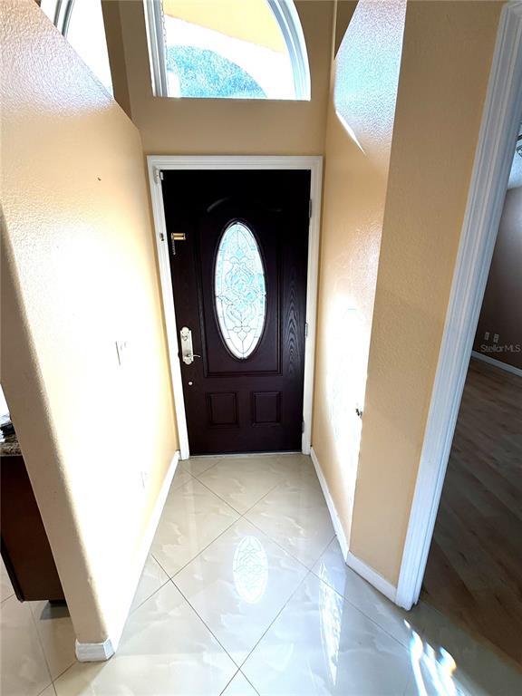 Building Photo - 9217 Valencia Palms Dr