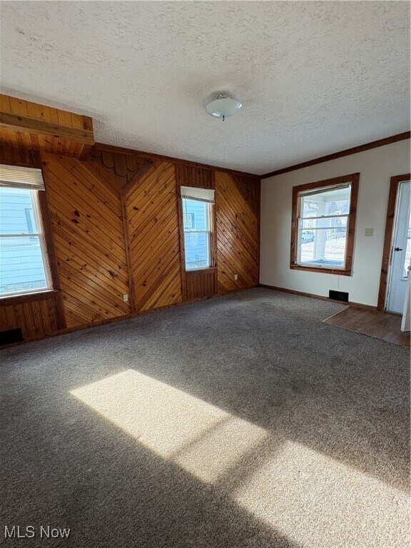 Building Photo - 565 Brown St